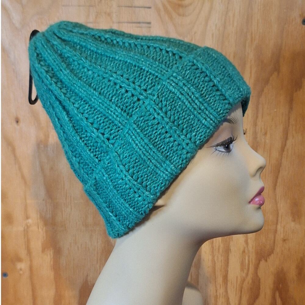 NWT Old Navy Beanie Women's OS Green Lightweight Ribbed Cuffed Cozycore Outdoors - Picture 2 of 8